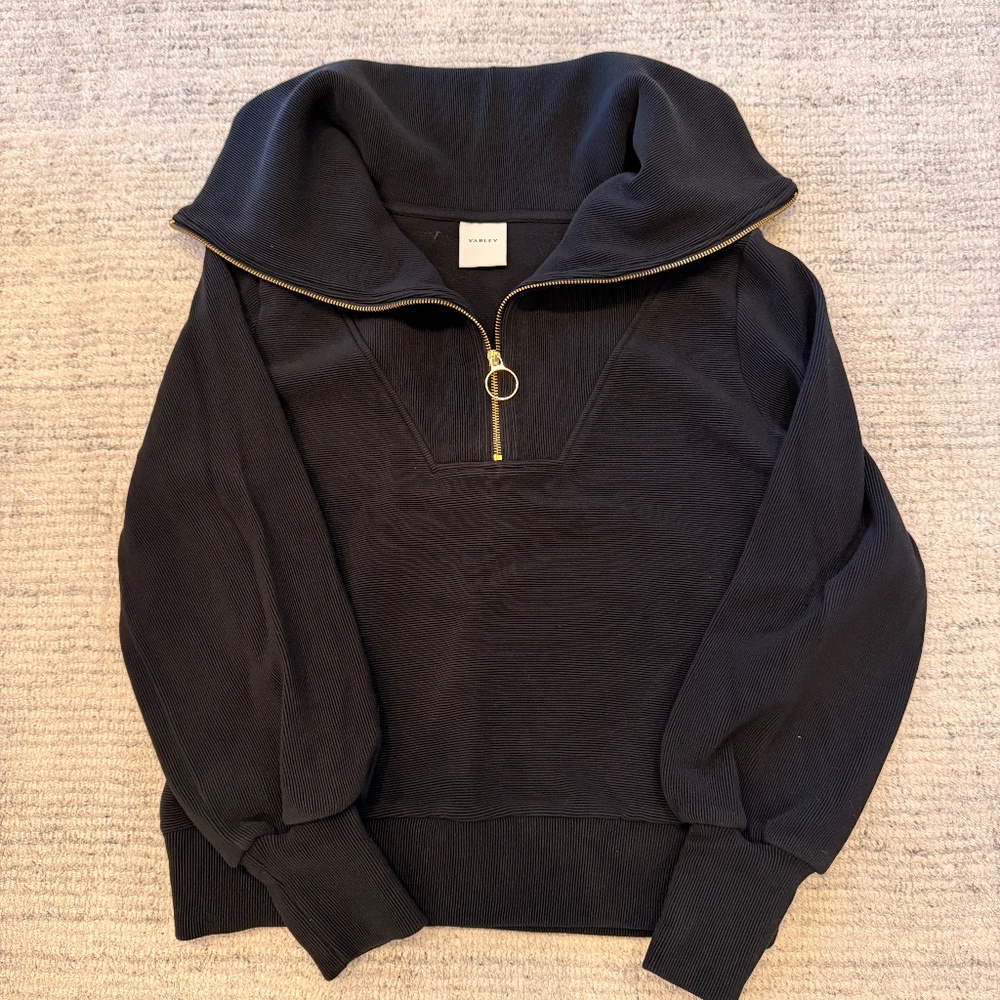 Varley Vine Half Zip Size Small Black Ottoman Fabric